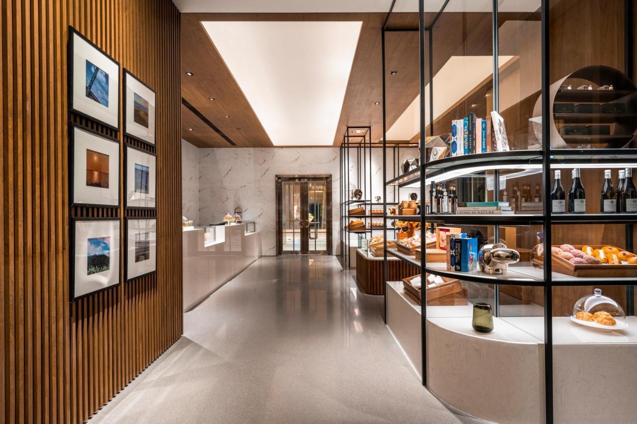 Intercontinental Kaohsiung By Ihg Ξενοδοχείο Εξωτερικό φωτογραφία The interior of the lounge