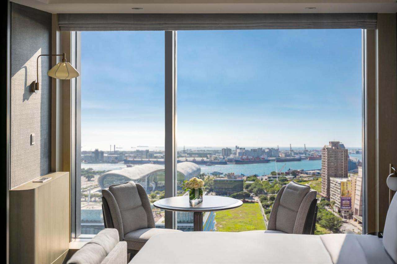 Intercontinental Kaohsiung By Ihg Ξενοδοχείο Εξωτερικό φωτογραφία View from a suite