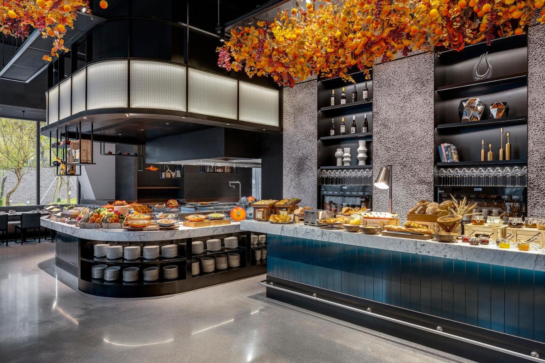Intercontinental Kaohsiung By Ihg Ξενοδοχείο Εξωτερικό φωτογραφία The buffet at the restaurant